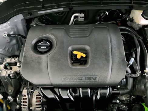 Certified 2025 Kia Soul LX w/ LX Technology Package FWD image 30