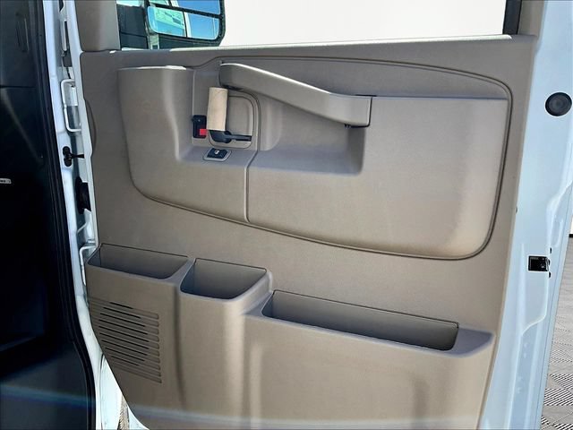 New 2026 Chevrolet Express 2500 RWD image 23