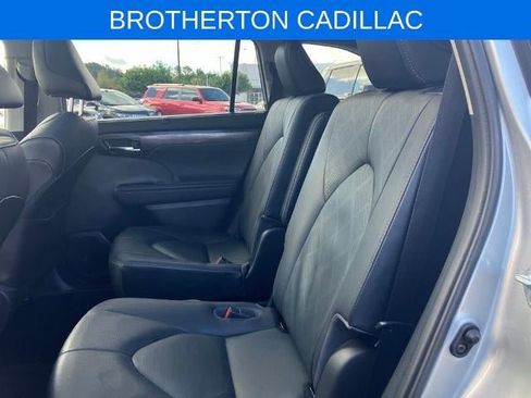 Used 2021 Toyota Highlander Platinum AWD/4WD image 17