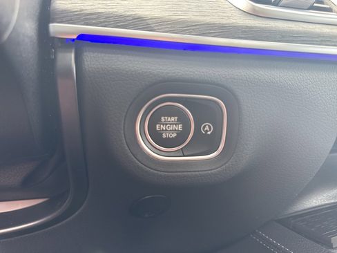 New 2026 Mercedes-Benz GLS 450 4MATIC image 42