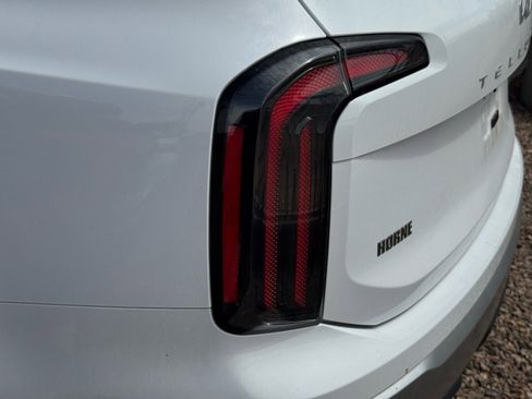 Used 2024 Kia Telluride EX FWD image 7
