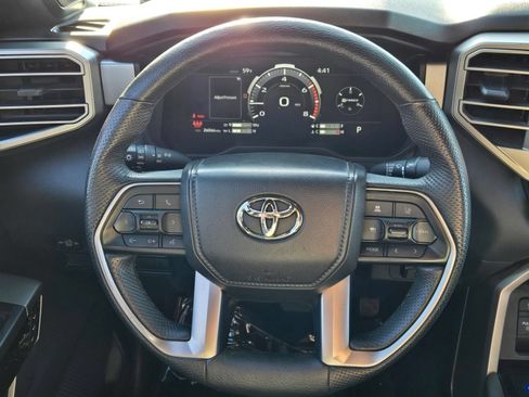 Used 2025 Toyota Tundra Limited AWD/4WD image 14