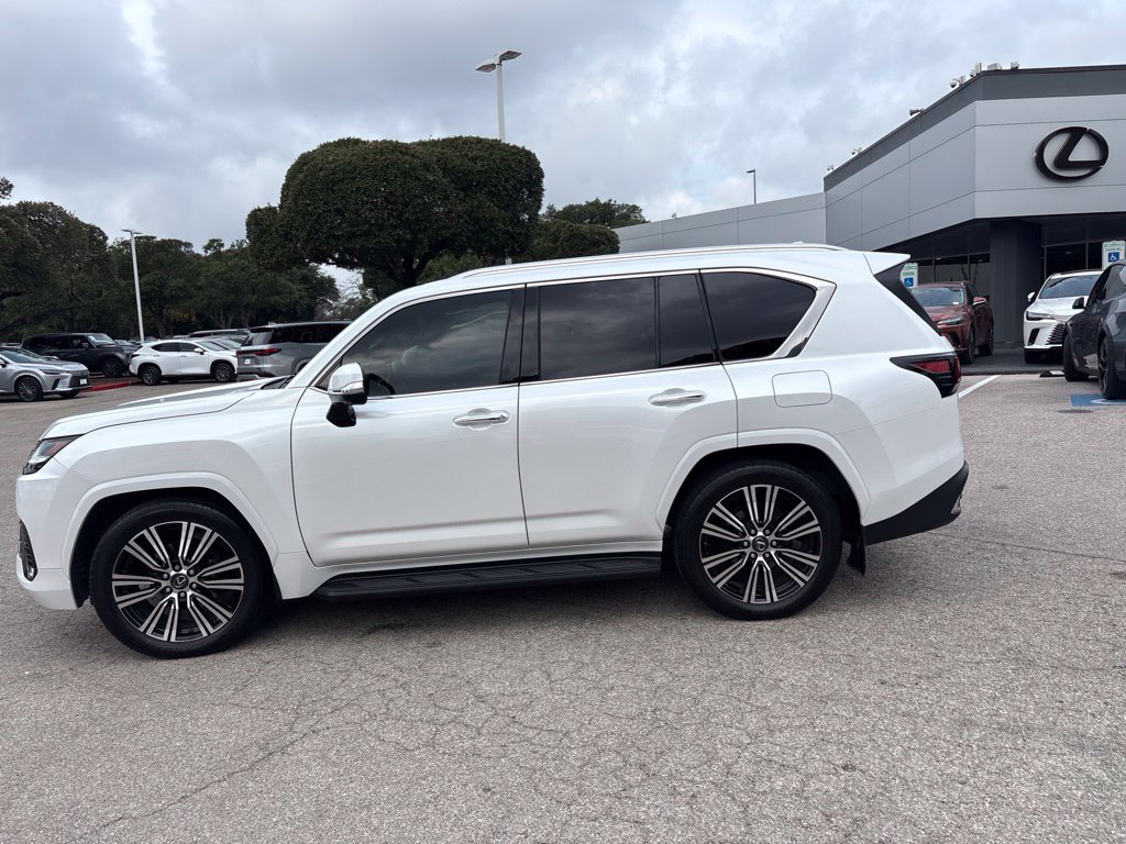 Used 2023 Lexus LX 600 4WD w/ Accessory Package (Z1) image 2