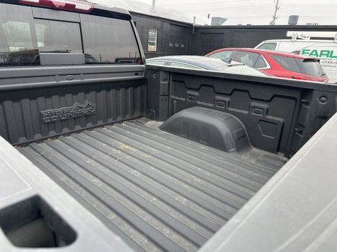 Used 2024 Chevrolet Silverado 1500 High Country image 13