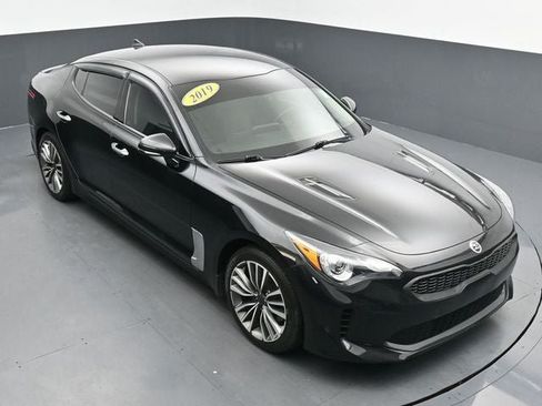 Used 2019 Kia Stinger AWD/4WD image 24