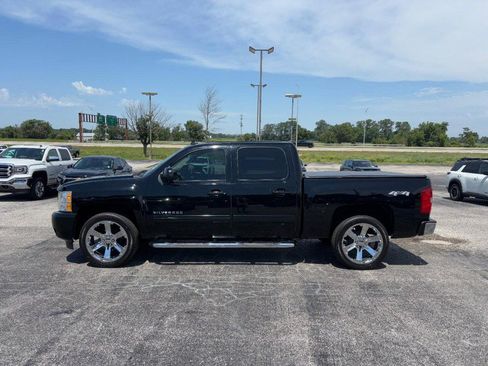 Used 2013 Chevrolet Silverado 1500 LTZ w/ LTZ Plus Package AWD/4WD image 2