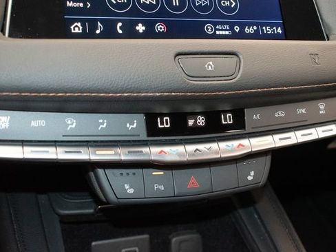 Used 2021 Cadillac XT4 Sport AWD/4WD image 31