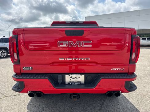 Used 2021 GMC Sierra 1500 AT4 w/ AT4 Premium Package AWD/4WD image 5