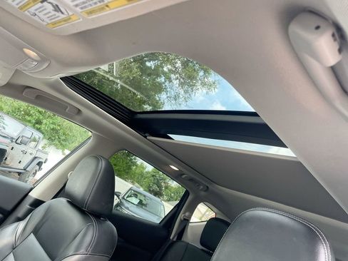 Used 2021 Nissan Murano SL w/ SL Moonroof Package image 32