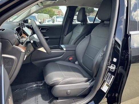 New 2025 Mercedes-Benz GLC 350e 4MATIC image 8