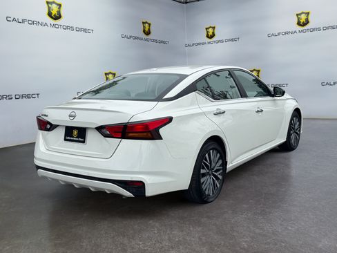 Used 2025 Nissan Altima 2.5 SV FWD image 5