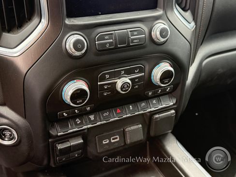 Used 2022 GMC Sierra 2500 AT4 w/ Gooseneck/5TH Wheel Package image 11