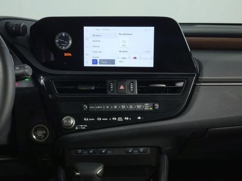 Used 2025 Lexus ES 350 w/ Premium Package image 24