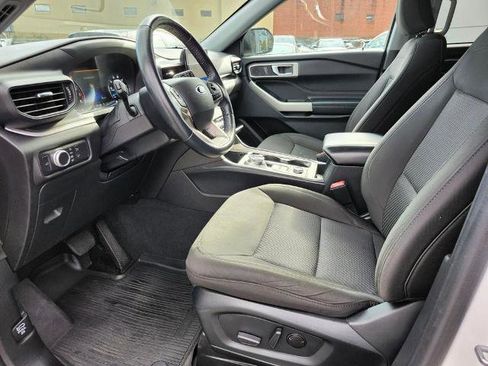 Certified 2022 Ford Explorer XLT AWD/4WD image 19