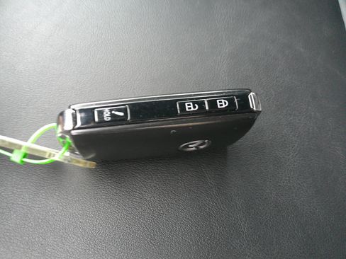 Used 2024 MAZDA MAZDA3 s image 37