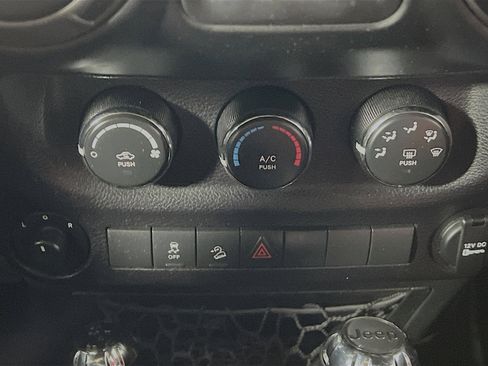 Used 2017 Jeep Wrangler Unlimited Sport w/ Quick Order Package 24S AWD/4WD image 25