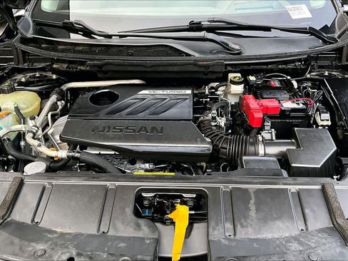 Certified 2022 Nissan Rogue Platinum w/ Head-Up Display Package image 31