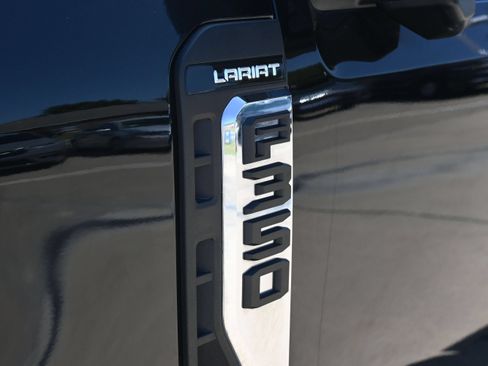 Used 2025 Ford F350 Lariat w/ Lariat Ultimate Package AWD/4WD image 5