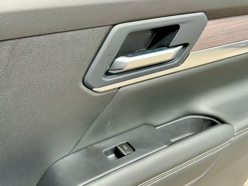 New 2026 GMC Terrain Denali w/ LPO, Black Badging Package image 54