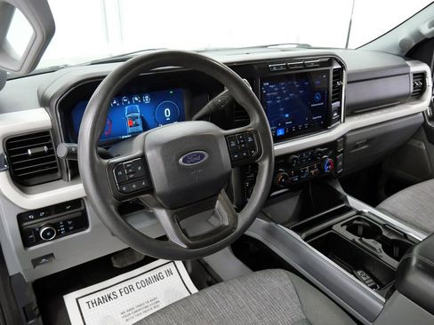 Used 2024 Ford F250 XLT w/ Black Appearance Package AWD/4WD image 12