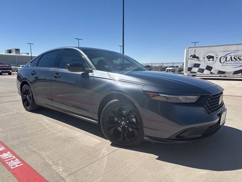 Used 2025 Honda Accord SE image 5