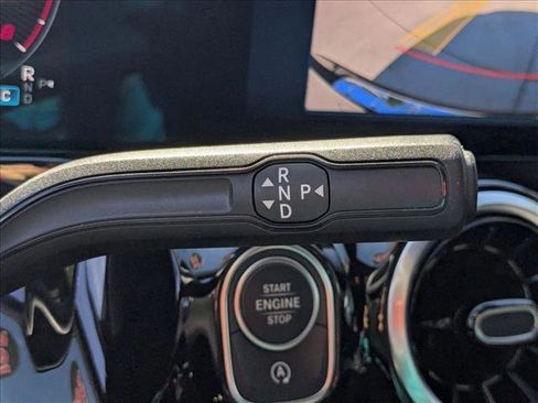 Used 2025 Mercedes-Benz GLA 250 image 12