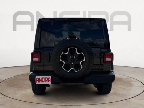 Used 2021 Jeep Wrangler Unlimited Sport w/ Sun And Sound Package AWD/4WD image 8