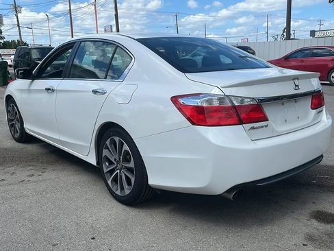 Used 2015 Honda Accord Sport image 2