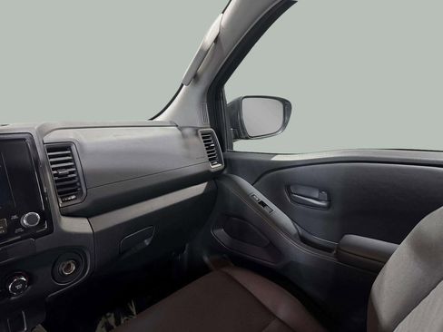 Used 2022 Nissan Frontier S w/ Technology Package image 18