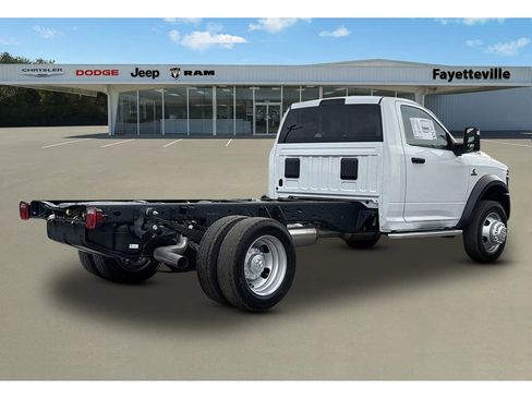 New 2026 RAM 4500 Tradesman w/ Chrome Appearance Group image 3
