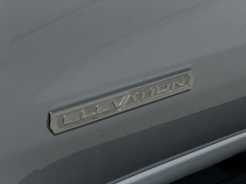 Used 2024 GMC Sierra 1500 Elevation w/ Elevation Premium Package AWD/4WD image 10