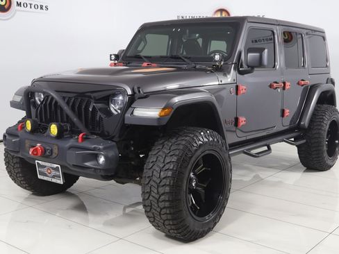 Used 2018 Jeep Wrangler Unlimited Rubicon w/ Dual Top Group AWD/4WD image 5