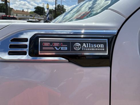 Used 2024 GMC Sierra 3500 Pro AWD/4WD image 10