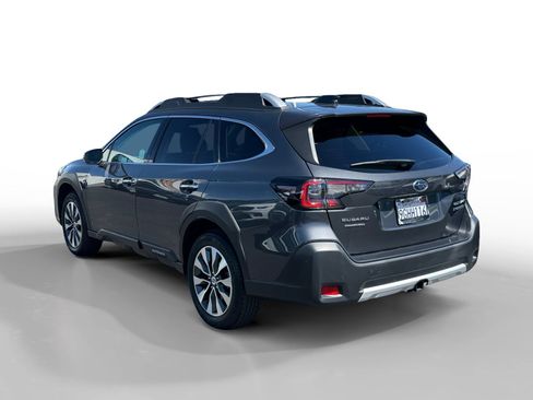 Used 2024 Subaru Outback Touring XT AWD/4WD image 3