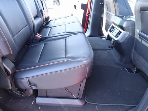 New 2025 Ford F250 Lariat w/ Lariat Ultimate Package image 16