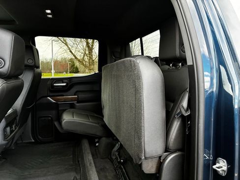 Used 2021 Chevrolet Silverado 1500 LT Trail Boss w/ Convenience Package II AWD/4WD image 39