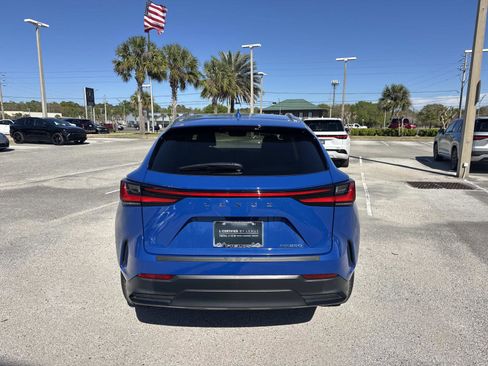 Used 2025 Lexus NX 250 FWD w/ Premium Package image 4