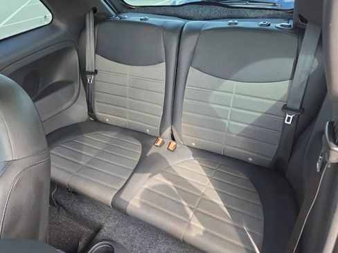 Used 2012 FIAT 500 Sport w/ Safety & Sound Pkg FWD image 11