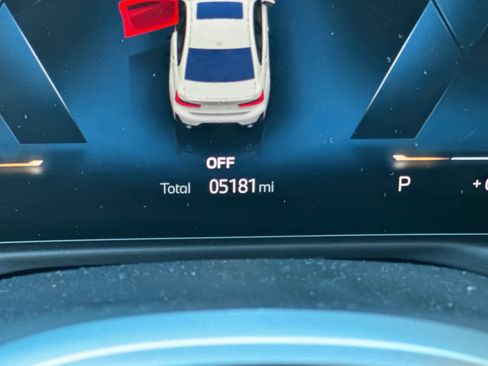 Used 2025 BMW 330i Sedan w/ M Sport Package image 30