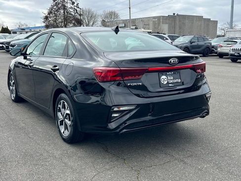 Certified 2021 Kia Forte LXS image 9