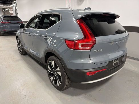 Certified 2023 Volvo XC40 B5 Ultimate w/ Protection Package Premier image 2