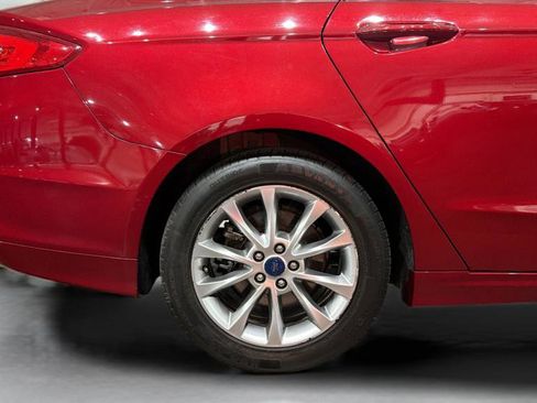 Used 2017 Ford Fusion SE w/ Fusion SE Technology Package image 35