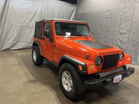 Used 2005 Jeep Wrangler X AWD/4WD image 1