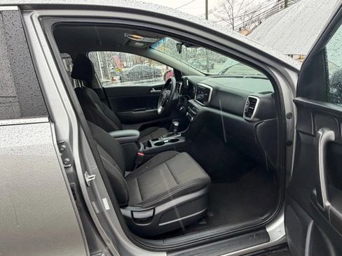 Used 2021 Kia Sportage LX image 27