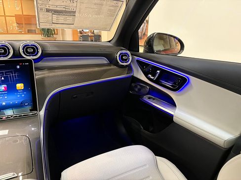 New 2027 Mercedes-Benz GLC 300 image 18