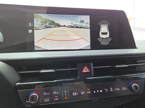 Used 2022 Kia EV6 Wind RWD image 36