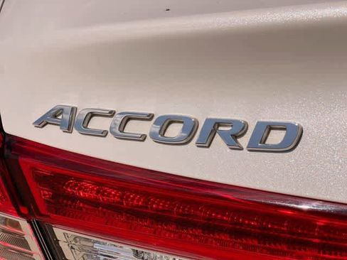 Certified 2020 Honda Accord LX image 8