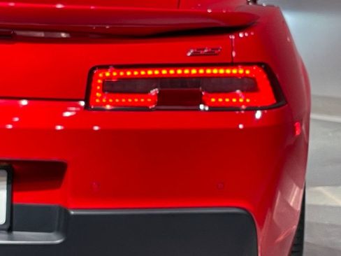 Used 2015 Chevrolet Camaro SS w/ Commemorative Special Edition RWD image 57
