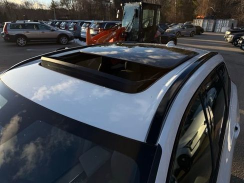 New 2026 Volvo XC60 B5 Plus w/ Protection Package Premier image 12