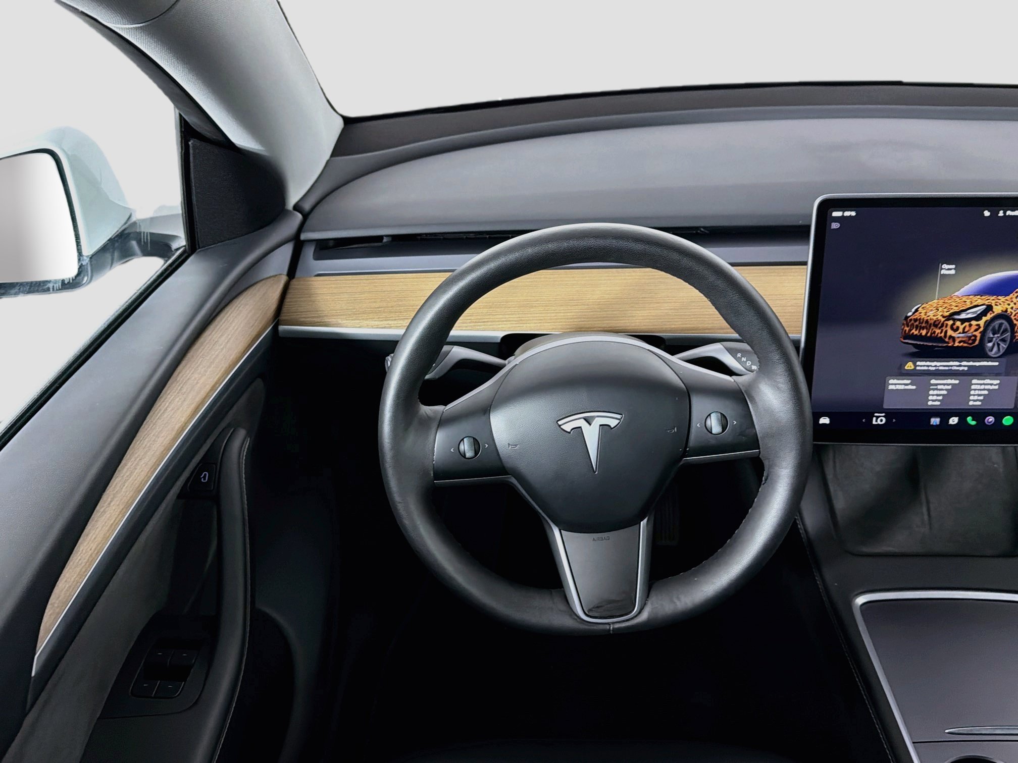 Used 2025 Tesla Model Y Long Range AWD/4WD image 17